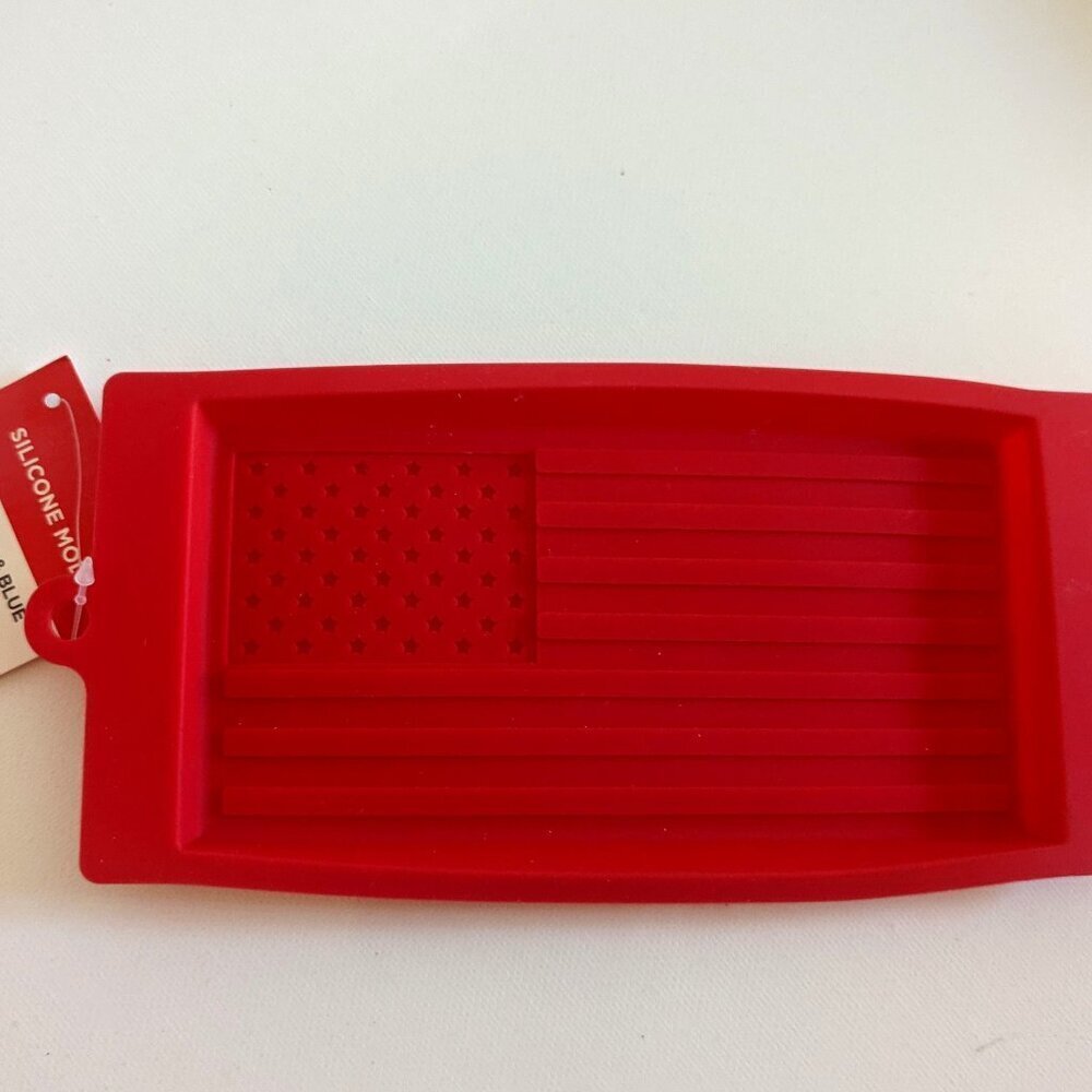 NWT Silicone USA Flag Mold Baking Crafts DIY 4th of July Michael's Summer NEW - Picture 1 of 7